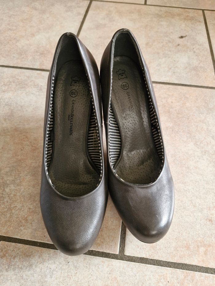 Escarpins neufs - photo numéro 3