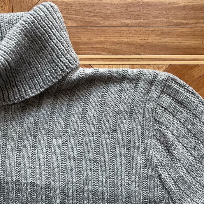 Pull à col roulé noir / gris Jennyfer - photo numéro 3