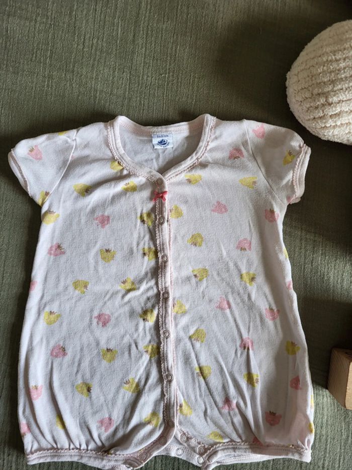 Lot affaires petit bateau fille 6 mois été - photo numéro 8