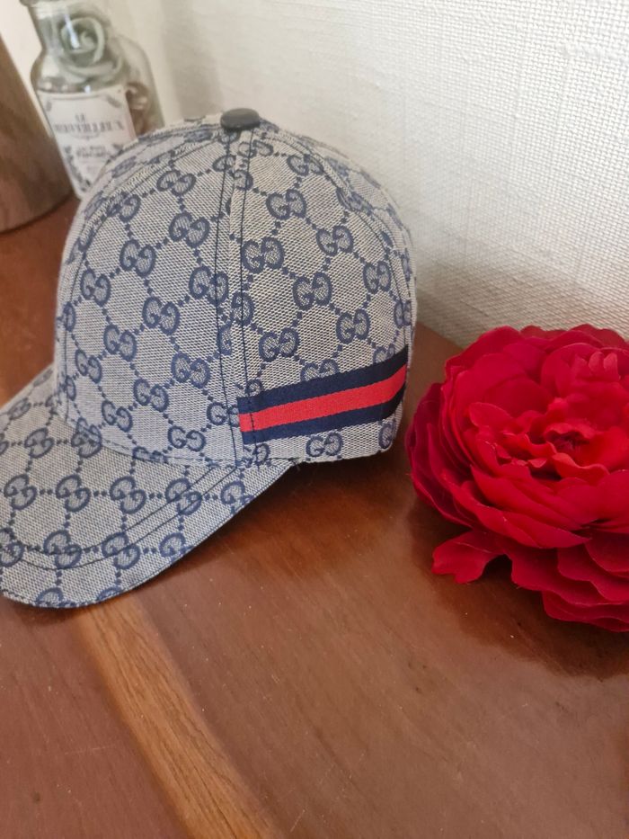 Casquette gucci bleu - photo numéro 3