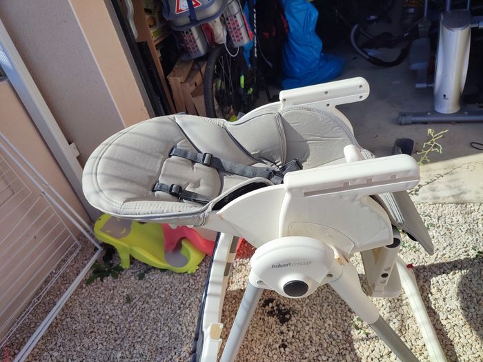 Chaise haute - photo numéro 4