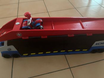 Grand camion pat patrouilleur