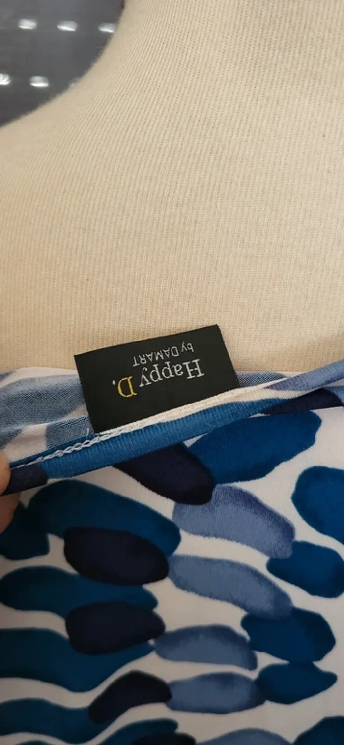 Blouse imprimée abstraite bleu & blanc – taille 46/48 - photo numéro 5