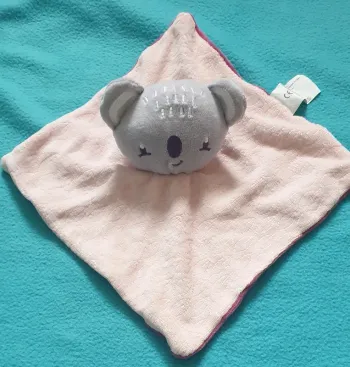 DOUDOU PLAT KOALA ROSE /MAUVE - SIPLEC