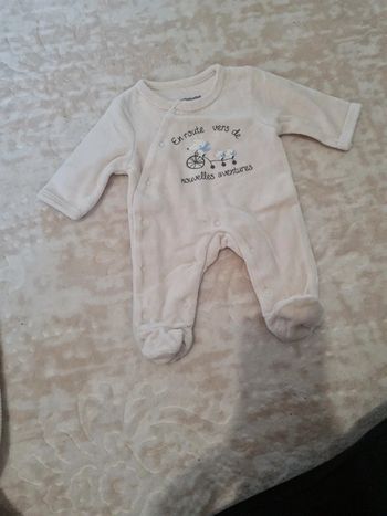 Pyjama verbaudet 00 mois 45 cm porté 1 fois