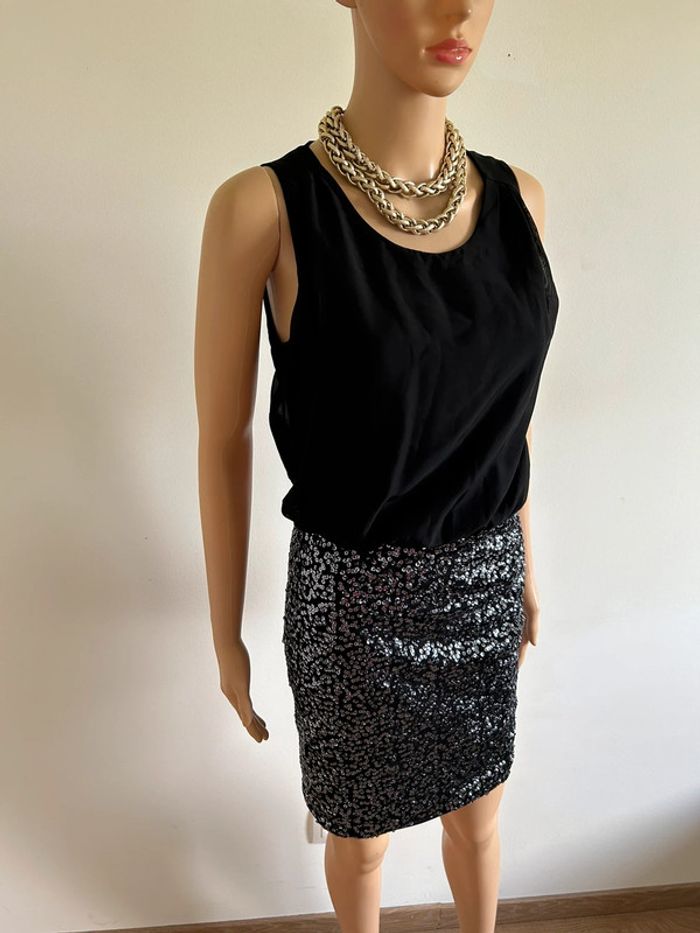 Robe noire sans manches avec sequins Vero Moda taille XS jamais portée - photo numéro 2