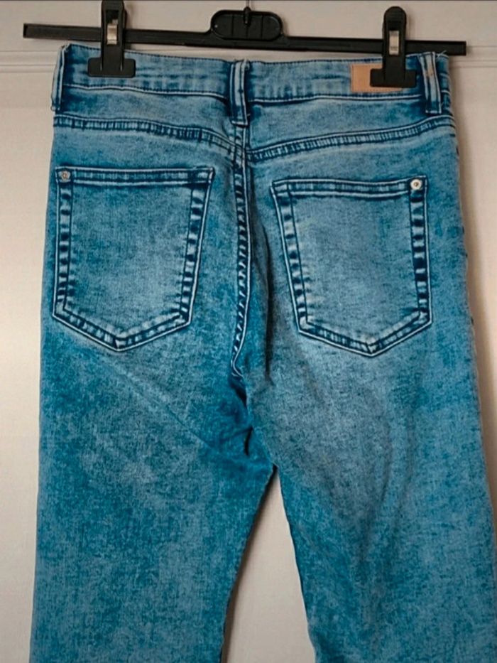 Jean skinny bleu effet neige Bershka XS 34 - photo numéro 6