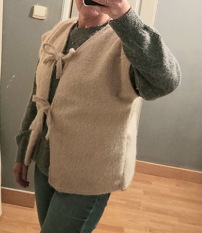 Gilet sans manches laine bouillie neuf taille 36.42 - photo numéro 2