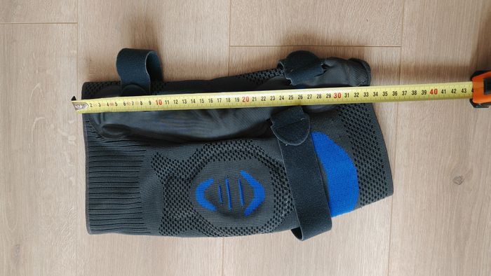 2 Genouillères ligamentaire articulée Genu Dynastab - photo numéro 4