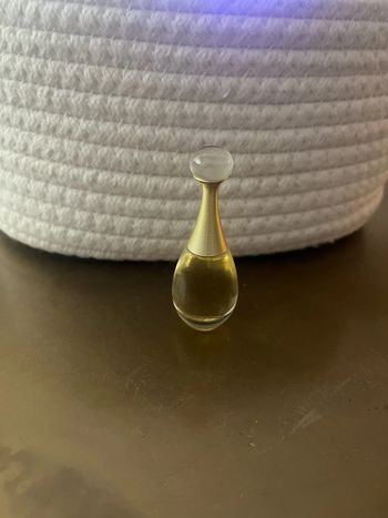 Miniature J’adore Dior neuve