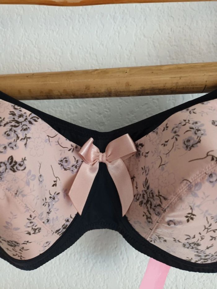 Soutien-gorge grossesse et allaitement Anita neuf avec étiquette 🏷 - photo numéro 3