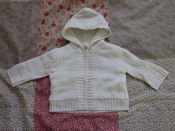 Gilet chaud à capuche blanc 3 mois