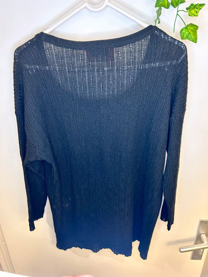 Pull noir - photo numéro 3