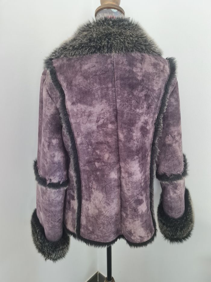Superbe veste en peau retournée cnous - photo numéro 4