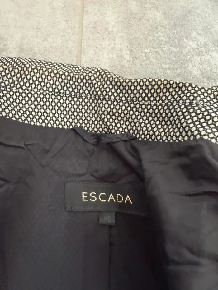Blazer Escada femme gris taille 42 en laine et soie parfait état - photo numéro 9