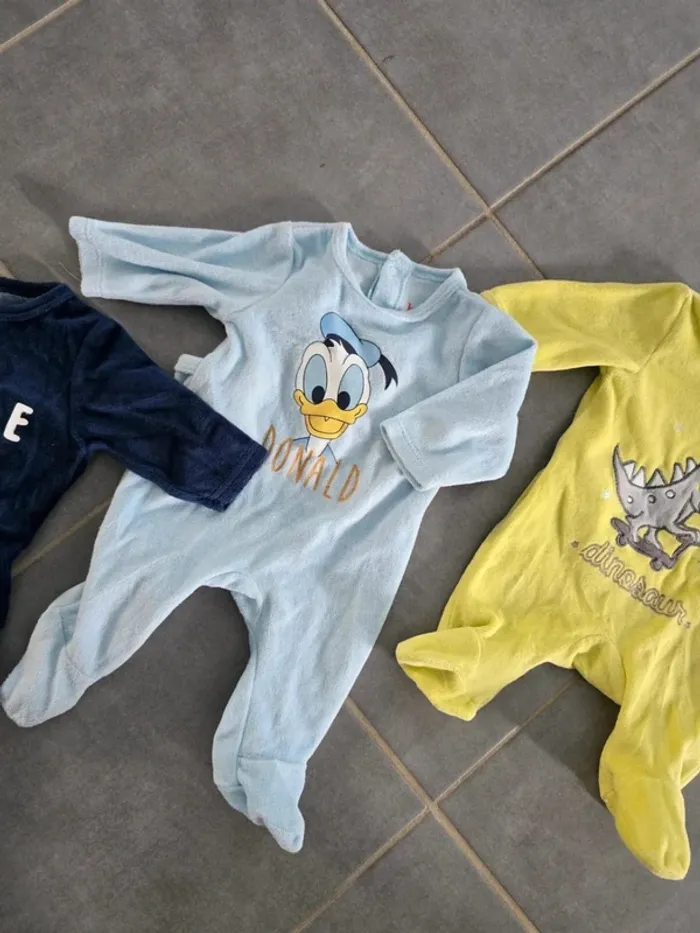 Lot de 3 pyjamas - photo numéro 2