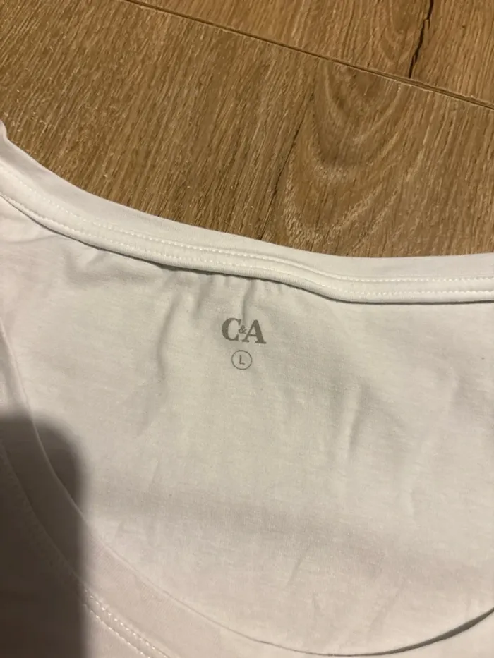 TEE shirt blanc - photo numéro 3