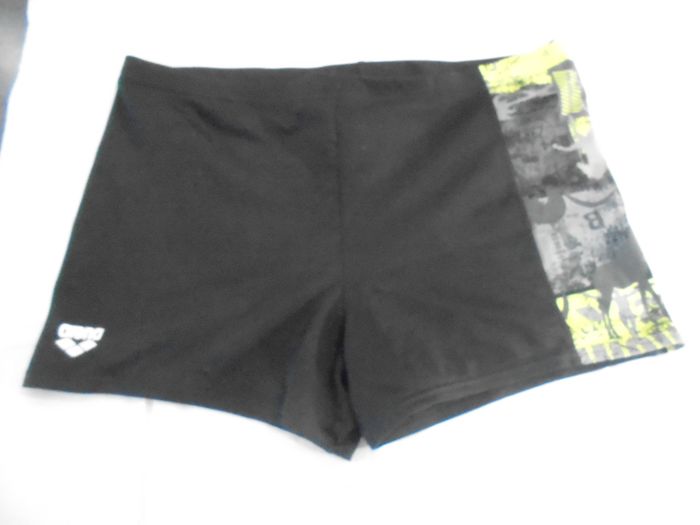 Maillot de bain shorty taille 105