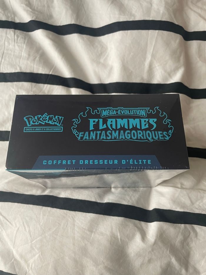 Pokémon Coffret Dresseur ETB ME02 Flammes Fantasmagoriques  FR Neuf - photo numéro 3