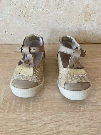 Bottine babybotte taille 20 tout cuir gris/ irisé, tâchée