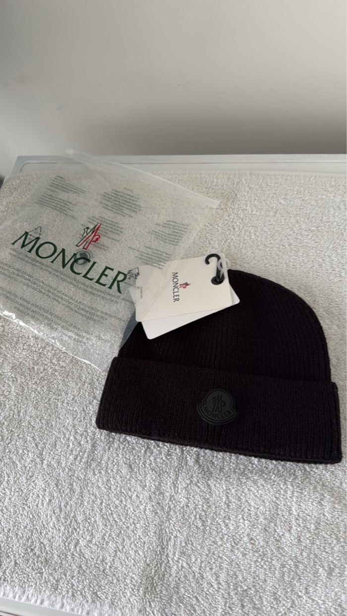 Bonnet moncler - photo numéro 2