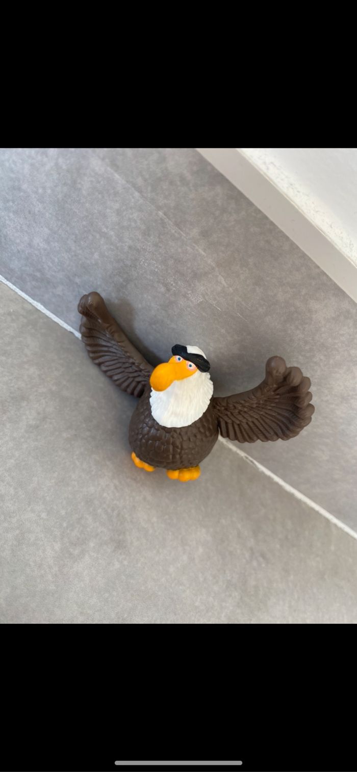 Jouet figurine oiseau