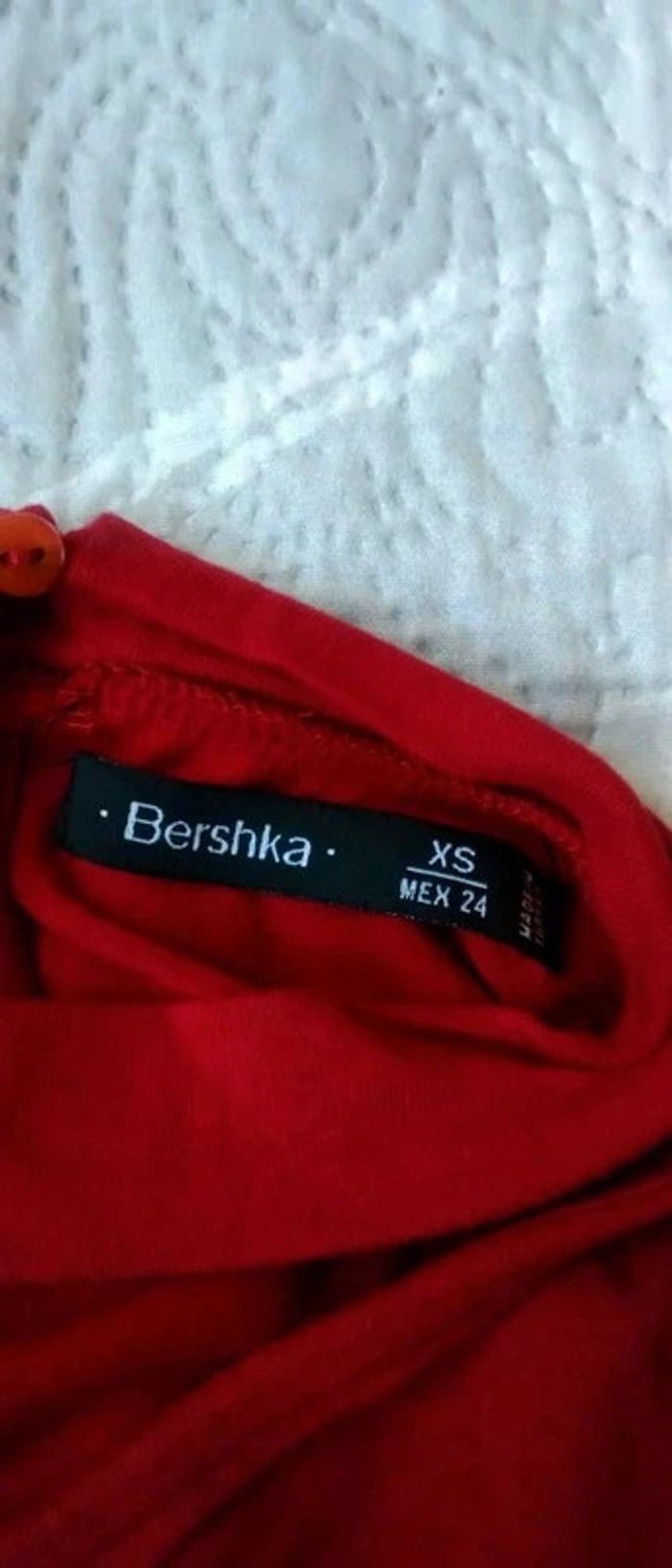 Haut rouge col montant en V neuf femme Xs bershka - photo numéro 11
