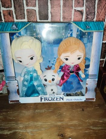 Coffret de peluches Reine des neiges Disney store 
