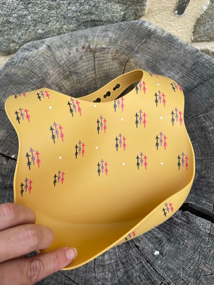 Bavoir récupérateur silicone moutarde - YWEI - photo numéro 3