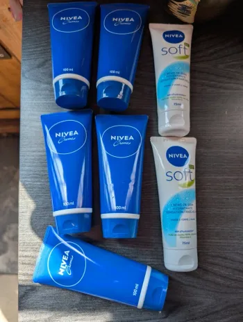 Gros lot nivea . Neuf