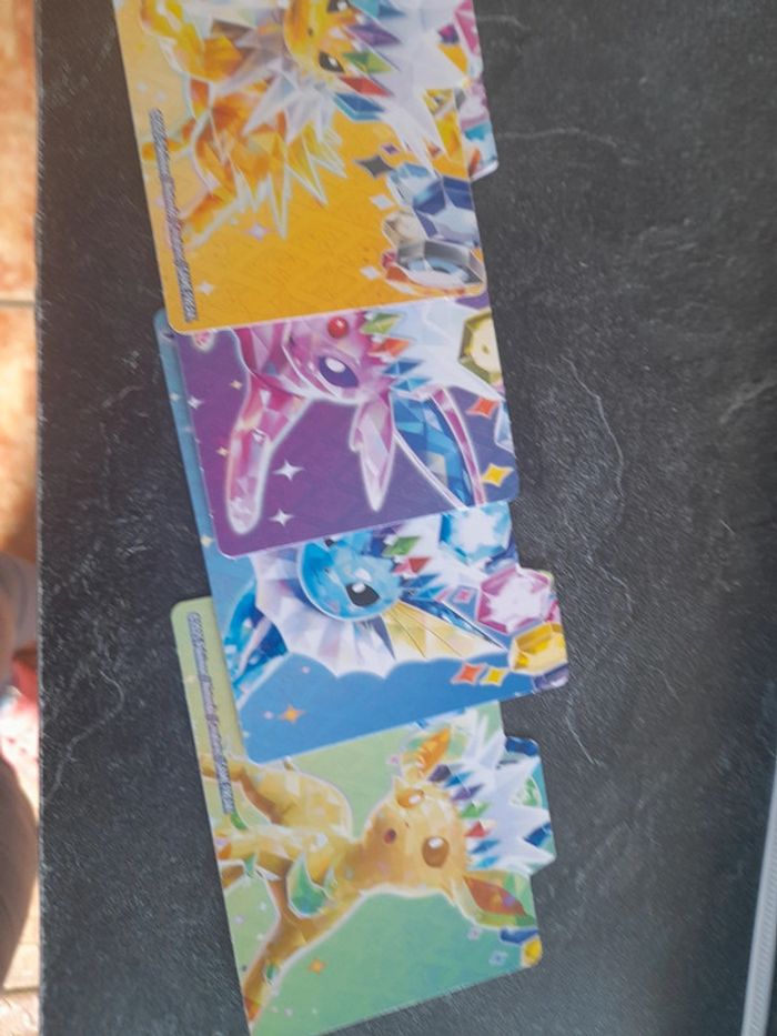 Boite vide pokémon - photo numéro 4