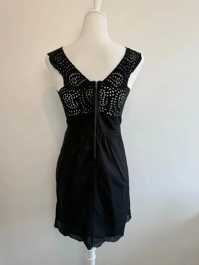 Magnifique robe The Kooples noire broderie anglaise taille M - photo numéro 4