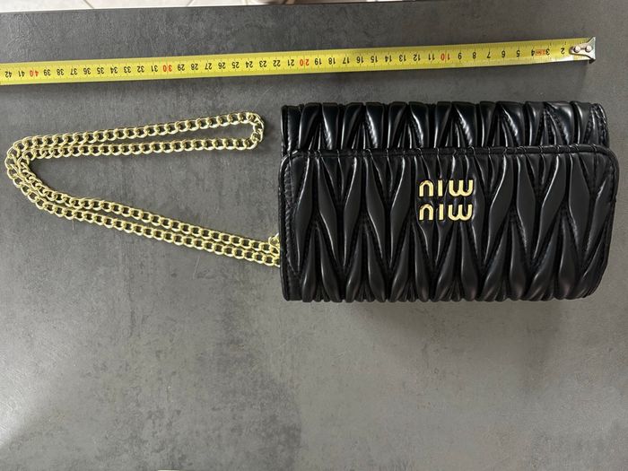 Sac miu miu noir - photo numéro 4