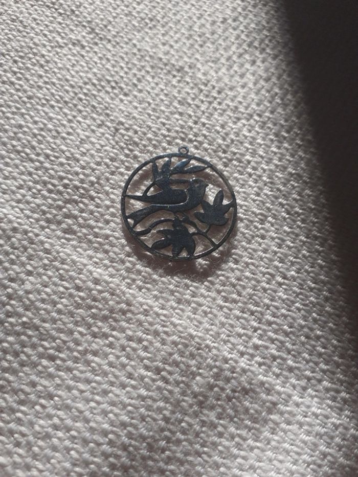 Magnifique pendentif rond très fin - photo numéro 7