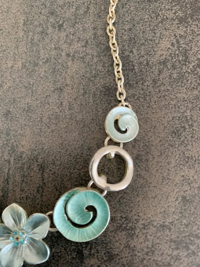 Collier fantaisie bleu - photo numéro 2