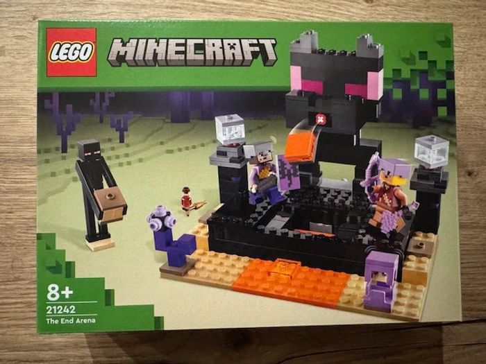 LEGO 21242 : L’arène de l’End - photo numéro 2