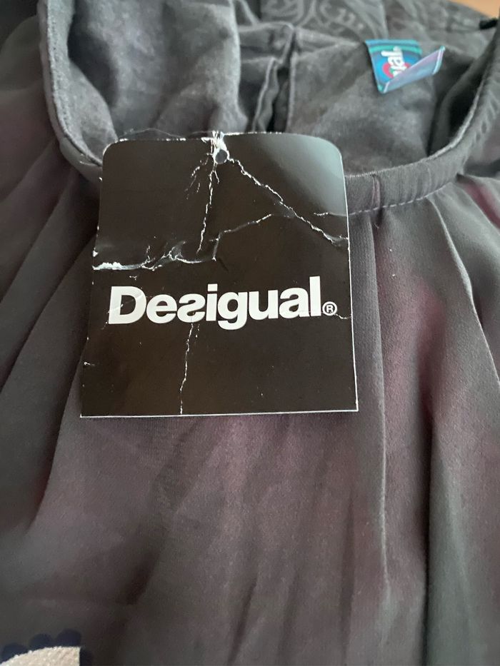 Robe Desigual taille 13 14 ans neuve val 59,95 - photo numéro 6
