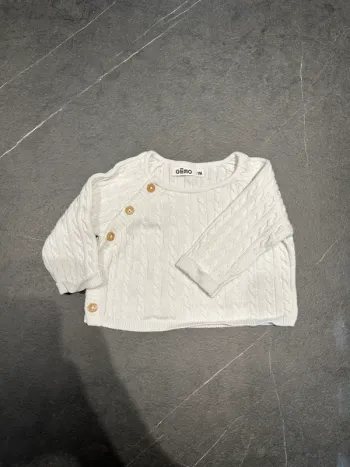 Gilet  blanc gémo 1 mois