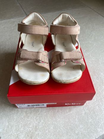 Sandales nu-pieds kickers