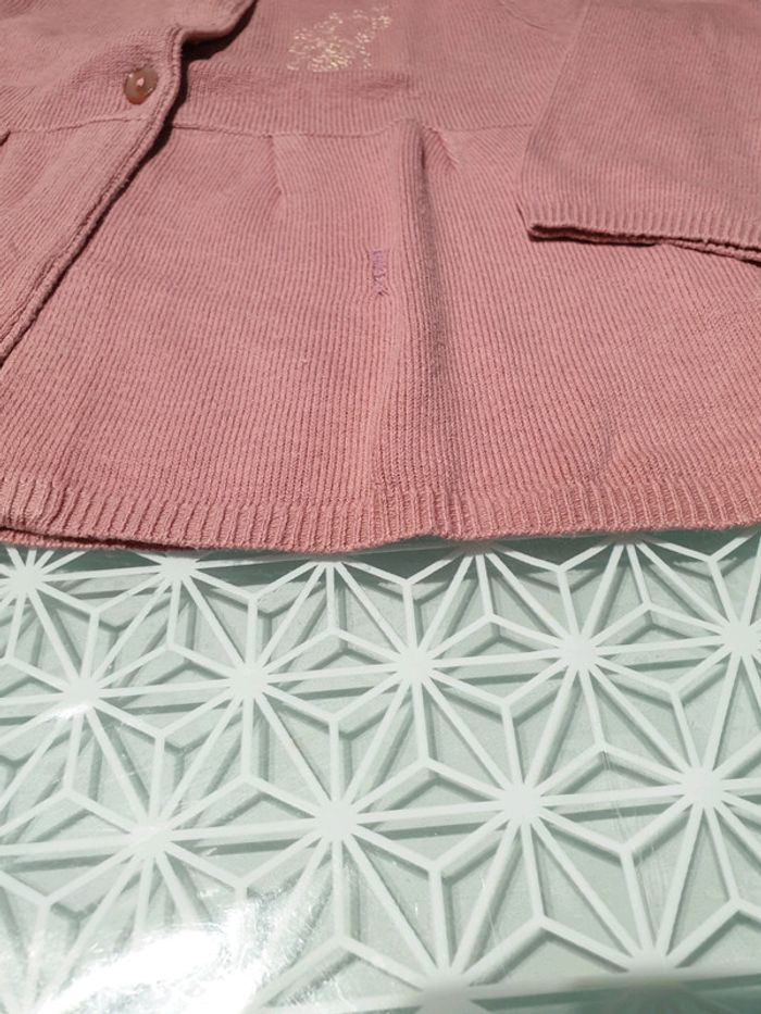 Gilet tout compte fait 18 mois - photo numéro 2