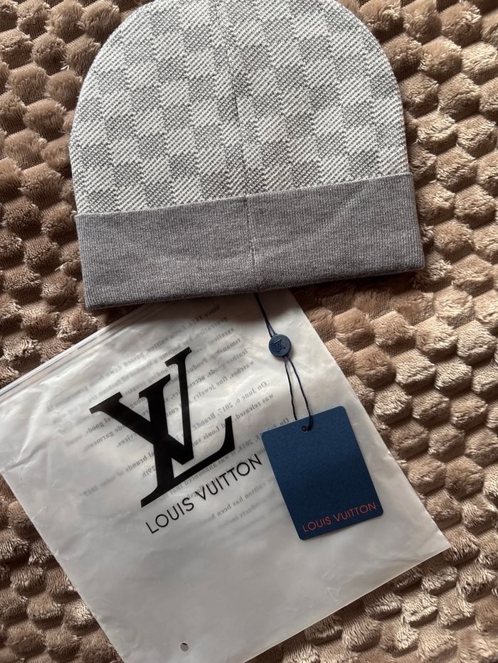 Bonnet Lv gris - photo numéro 4