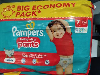 Couches Pampers taille 7