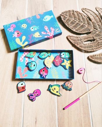 🎣Jeu de dextérité-Coffret Pêche à la ligne magnétique avec poissons en bois marque Djeco 