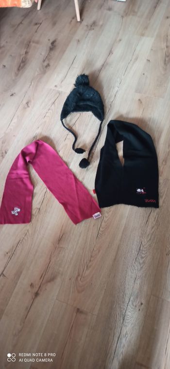 Bonnet et écharpes 12 ans