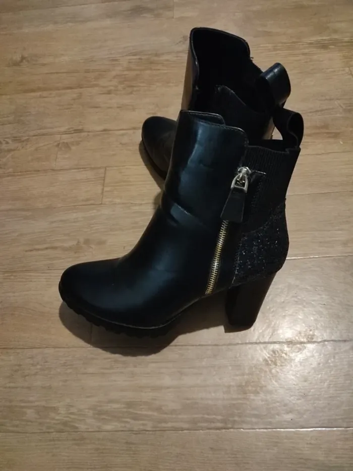 Superbes bottines neuves - photo numéro 4