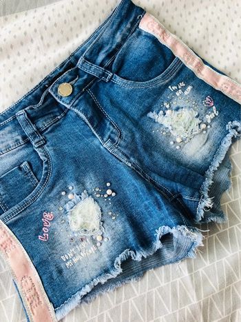 Short en jean girly avec sequins