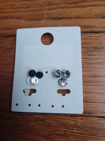 3 paires de boucles d'oreilles