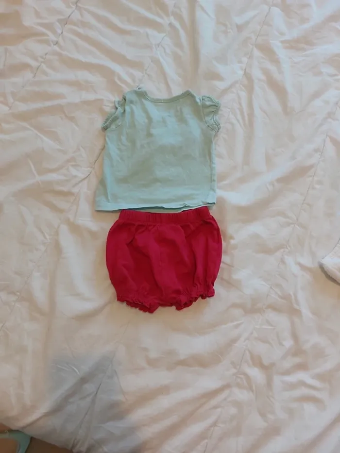 Ensemble short 3mois - photo numéro 2