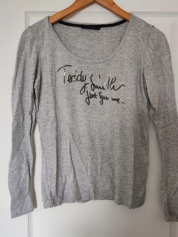 Pull fin Teddy Smith