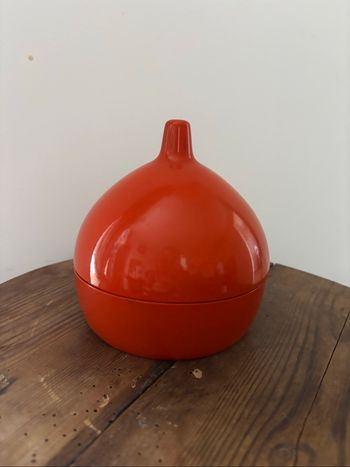 Vintage design années 60 petite boîte orange